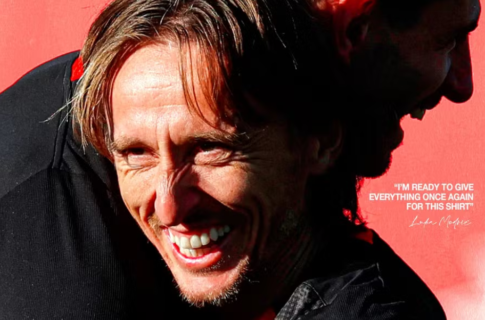 Luka Modric renova com AC Milan