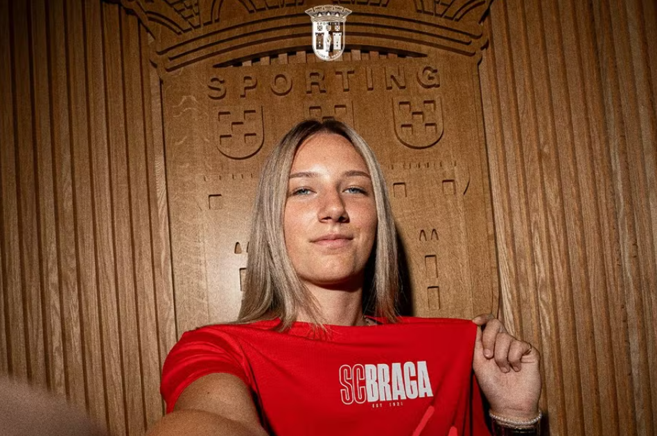 Braga contrata Ana Ristovski