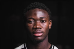Patrick Ouotro reforça o ataque do Vitória SC até 2030