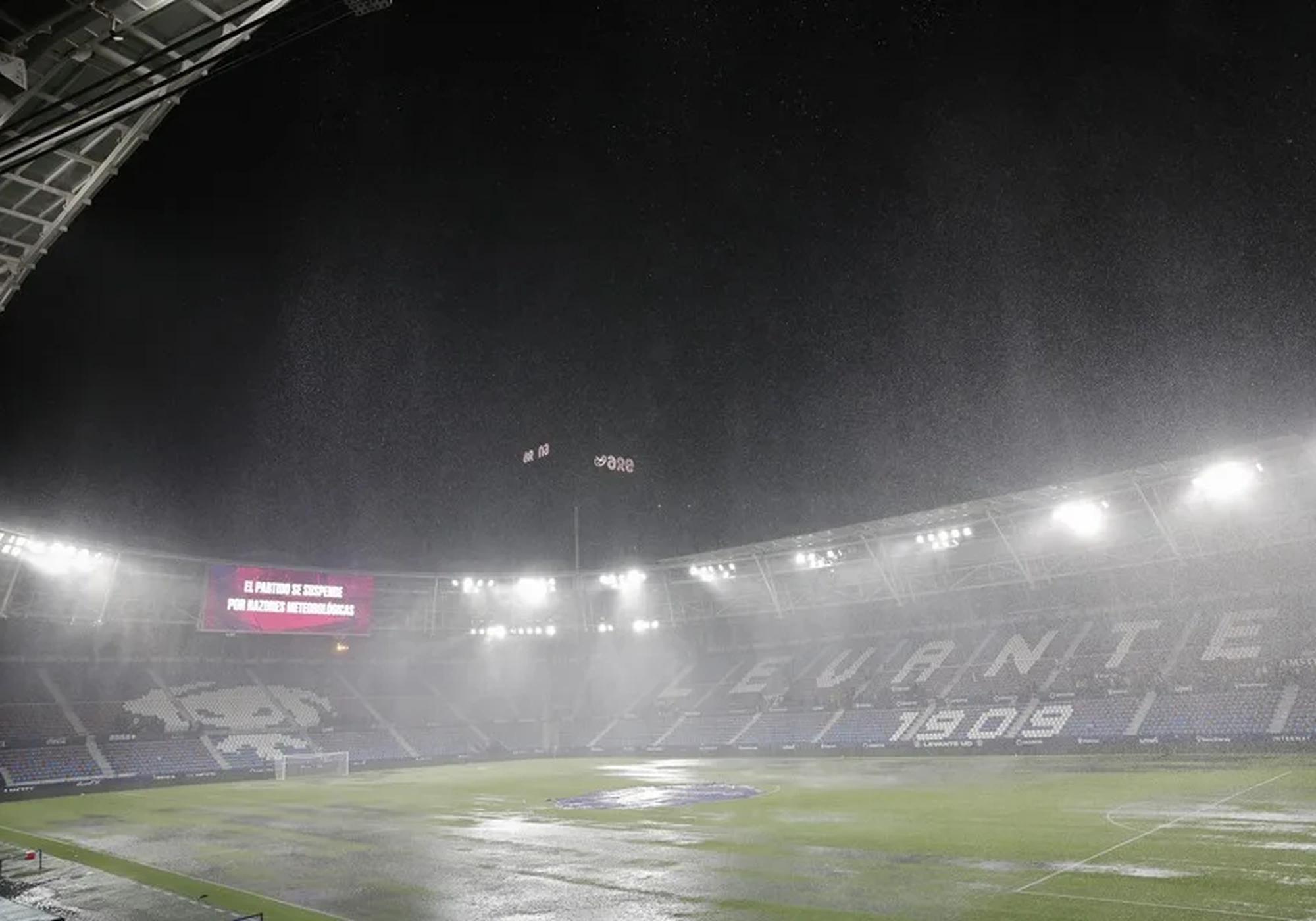 Levante Bilbao adiado com temporal